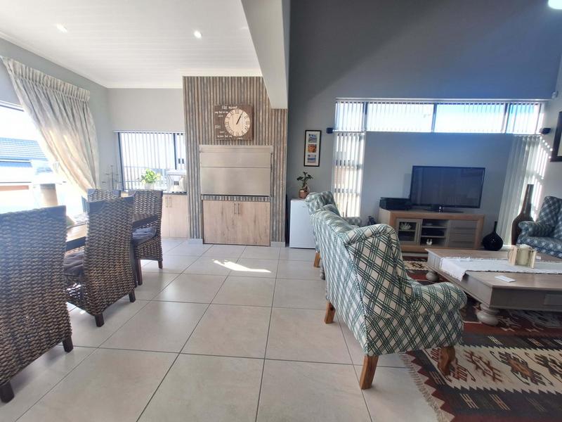 3 Bedroom Property for Sale in Hartenbos Heuwels Western Cape